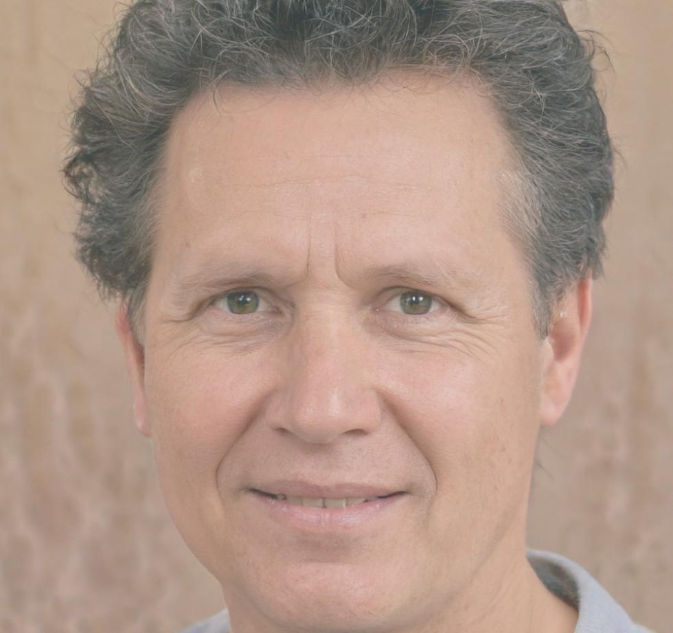 Portrait de Marc Dubois, expert en automatisation financière
